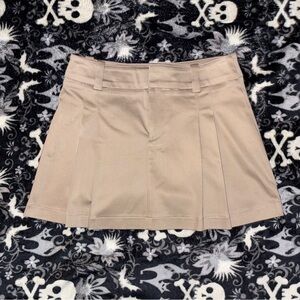 Aritzia Tan pleated mini skirt